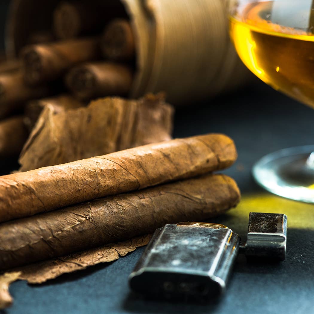 14 oz Milkbottle Candle: Sweet Tobacco Leaves